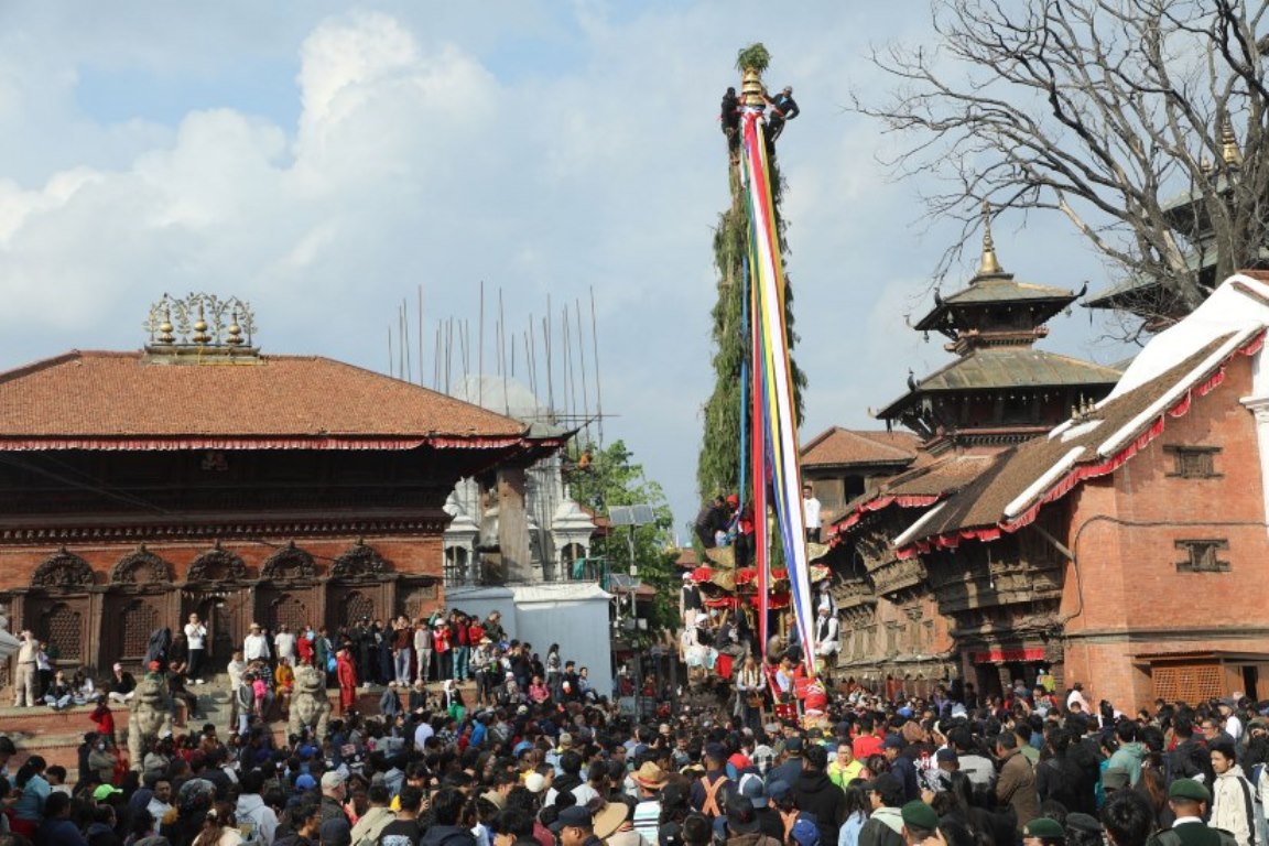 सेतो मच्छिन्द्रनाथको रथयात्रा