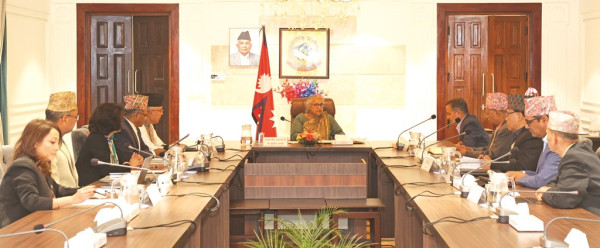 विवादित स्वकीयलाई राजनीतिक नियुक्ति