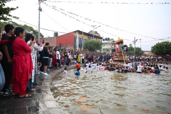 गहना खोज्ने जात्रा