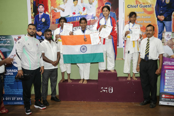 श्रीलंकामा नेपाली कराते खेलाडीको शानदार प्रदर्शन, जिते ८ पटक