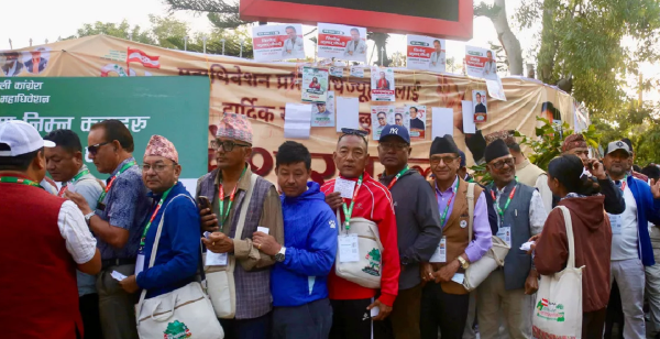कांग्रेसको नयाँ नेतृत्वका लागि मतदान सुरु, ३ बजेसम्म जारी रहने