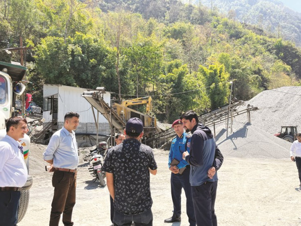 अवैध क्रसरलाई अझै भएन कारबाही