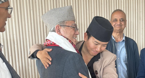 एमाले कार्यवाहक अध्यक्षको जिम्मेवारीसमेत बादललाई