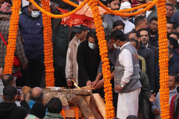 काठमाडौंका मेयर शाहलाई पितृशोक