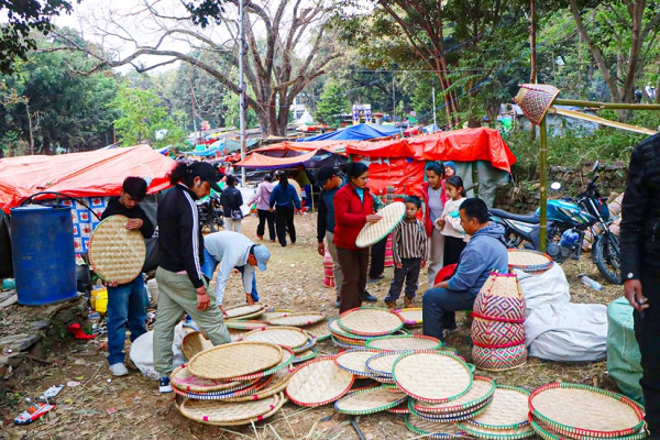 फेरिँदै चैतेदसैँ, चिन्तित संरक्षणकर्मी