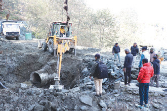 ढलान भत्काएर पुनर्निर्माण