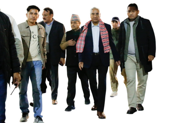 कांग्रेसलाई महाधिवेशनकै उल्झन, फेरि स¥यो बैठक