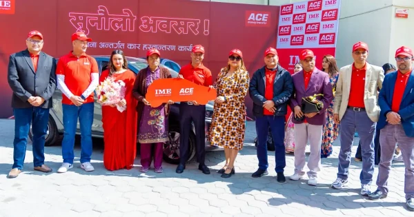 दोलखाका लामाले जिते टाटा टियागो