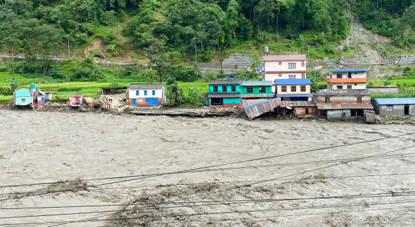 वर्षासँगै बाढीपहिरोले गण्डकी र लुम्बिनीमा क्षति