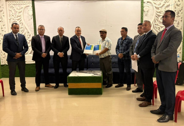 इलामका बाढीपहिरो प्रभावितलाई मेटलाइफलको सहयोग