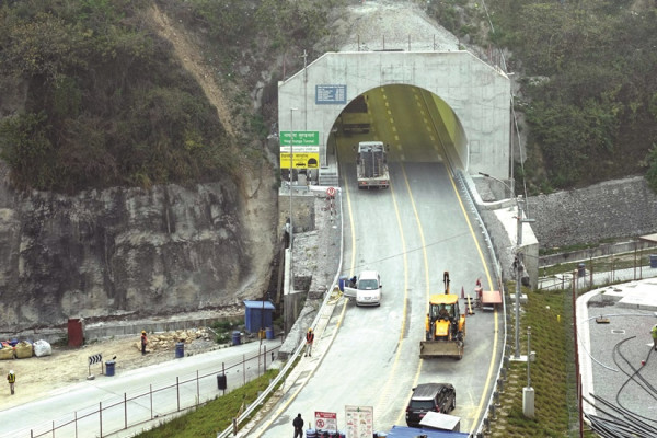 नागढुंगा सुरुङमार्ग सञ्चालनका लागि तयार