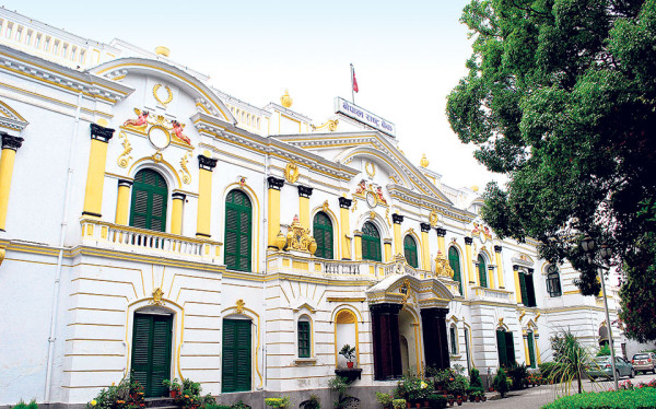 राष्ट्र बैंकले सरकारलाई ४२ अर्ब बुझाउने