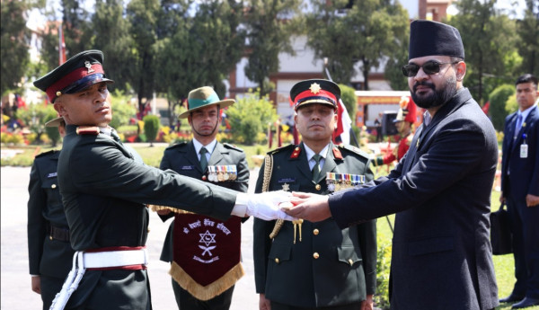 कर्तव्यनिष्ठ भएर राष्ट्रसेवामा समर्पित हुन सेनाका नवआयुक्त अधिकृतलाई प्रधानमन्त्रीको निर्देशन