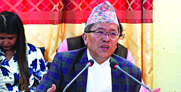 प्रश्नको घेरामा प्रमुख आयुक्त