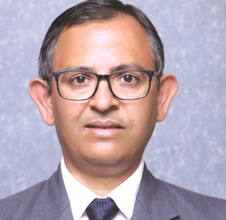 सन नेपाल लाइफका सीइओ अर्याल पक्राउ