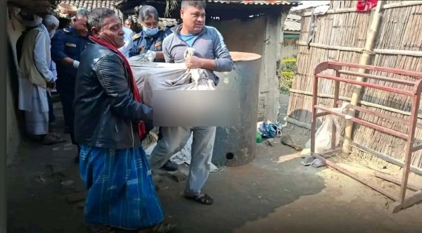 घरभित्रै खाडलमा महिलाको शव, परिवार वेपत्ता