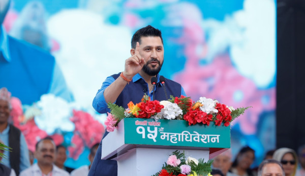 लोकतान्त्रिक मूल्य र मान्यताबाट डगमगाउँदैनौँः सभापति लामिछाने
