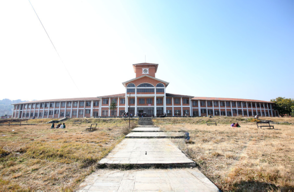 बाँडेको केही मिनेटमै प्रश्नपत्र मोबाइल नेटवर्कमा