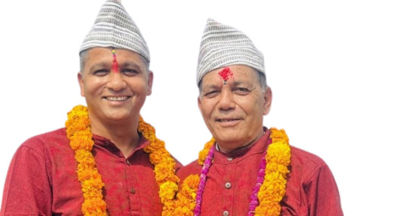 छोराले जिते चुनाव, बाबु पार्टी निकाला