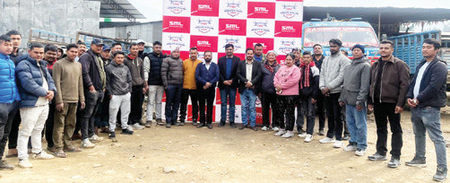 धादिङबेँसीमा एसएमएल इसुजुको निःशुल्क सर्भिस क्याम्प