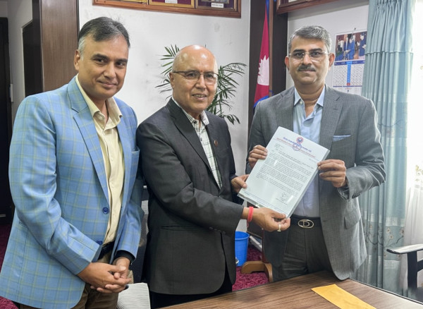 वनस्पति घ्यू तेल संघद्वारा पुनर्निर्माण कोषमा ५० लाख सहयोग