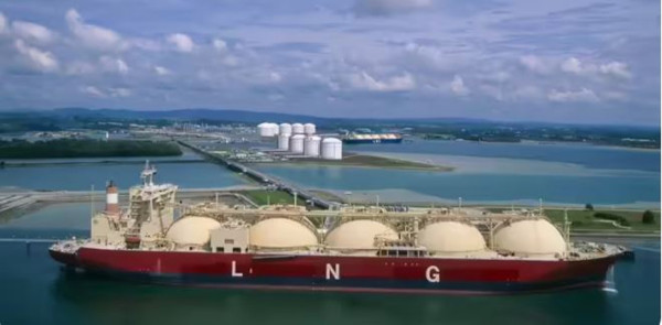 मध्यपूर्वी तनावले भारतको ग्यास आपूर्ति जोखिममा