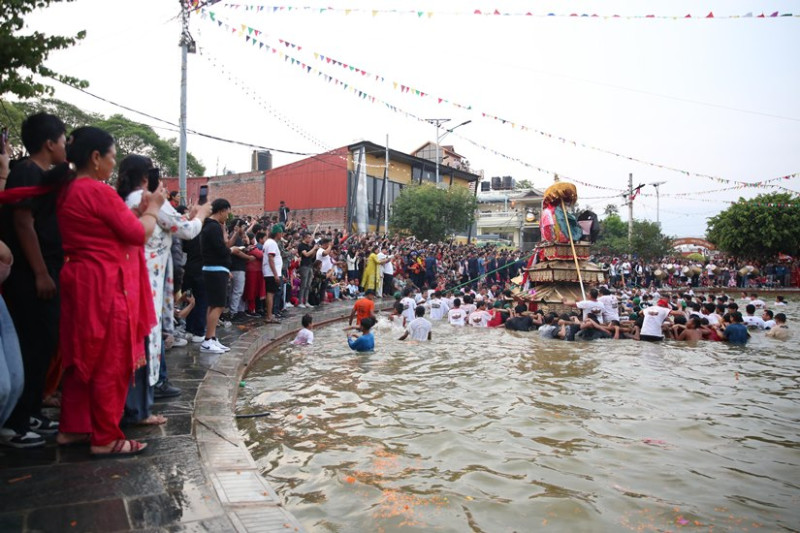 गहना खोज्ने जात्रा