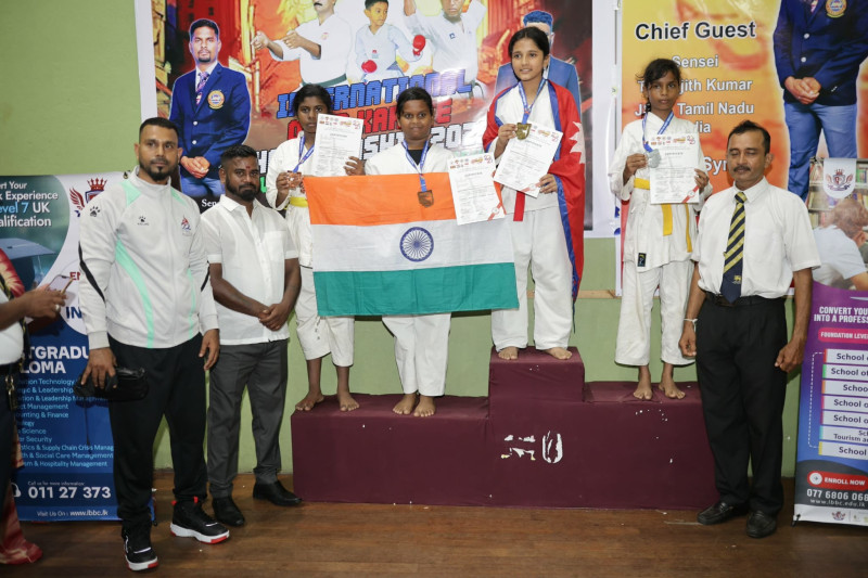 श्रीलंकामा नेपाली कराते खेलाडीको शानदार प्रदर्शन, जिते ८ पटक