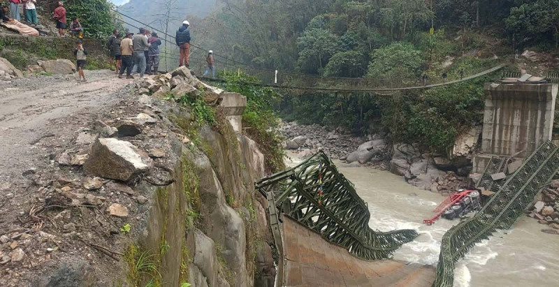भाँचियो मकालु गाउँपालिकाको बेलिब्रिज