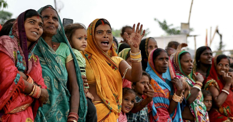 बिहार चुनावमा विदेशी मतदाताको विवादले महिलामाथि असर