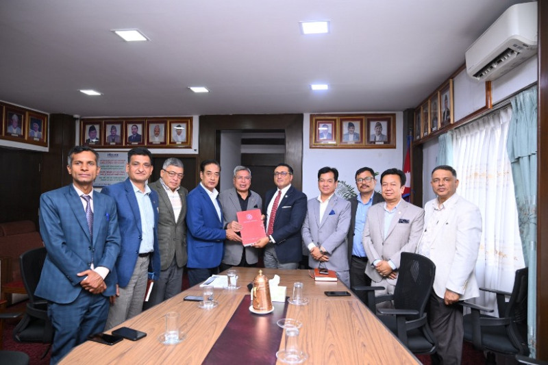 व्यवसायी र आम नागरिकलाई हौसला मिल्ने खालको बजेट आउँछः अर्थमन्त्री