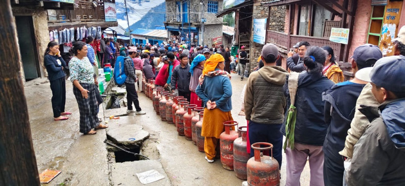 व्यवसायीले बढाए ग्यासको मूल्य