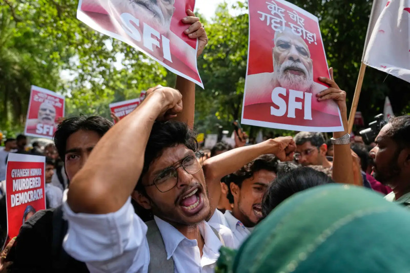 विपक्षी आन्दोलित, निर्वाचन आयोगसँग सर्वोच्चले माग्यो जवाफ