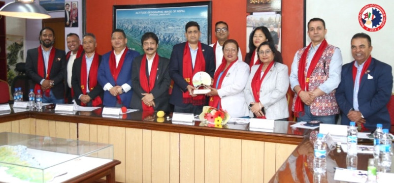 सांसद तामाङ सम्मानित