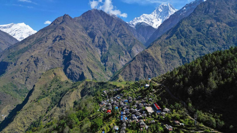 मगर संस्कृति र प्रकृतिको संगम नारच्याङ लेकगाउँ