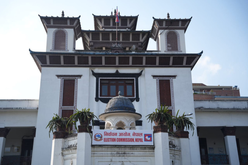 समानुपातिकतर्फ ८५ नाम फिर्ता