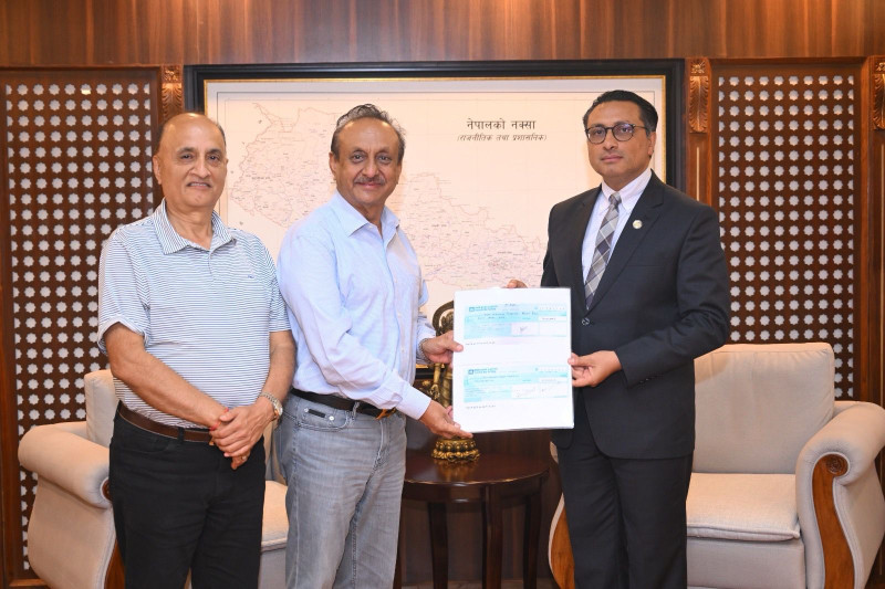 रिद्धिसिद्धि र सौर्य सिमेन्टको १ करोड १ लाख सहयोग