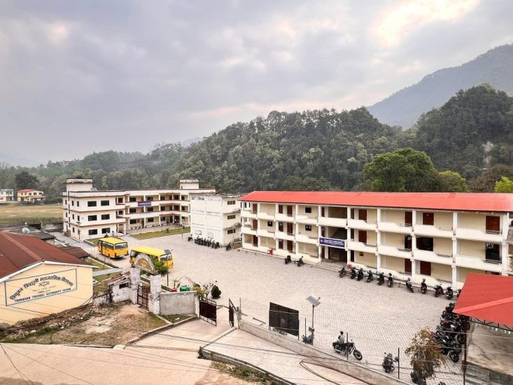 त्रिभुवन त्रिशुली मावि तत्काल सञ्चालन गर्न चौधरी फाउण्डेसनको सहयोग