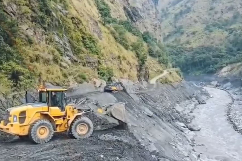 खुल्यो बेनिघाट–तातोपानी सडक