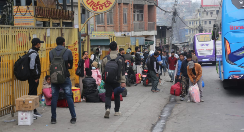 निर्वाचनका लागि साढे ७ लाख बढीले छाडे उपत्यका