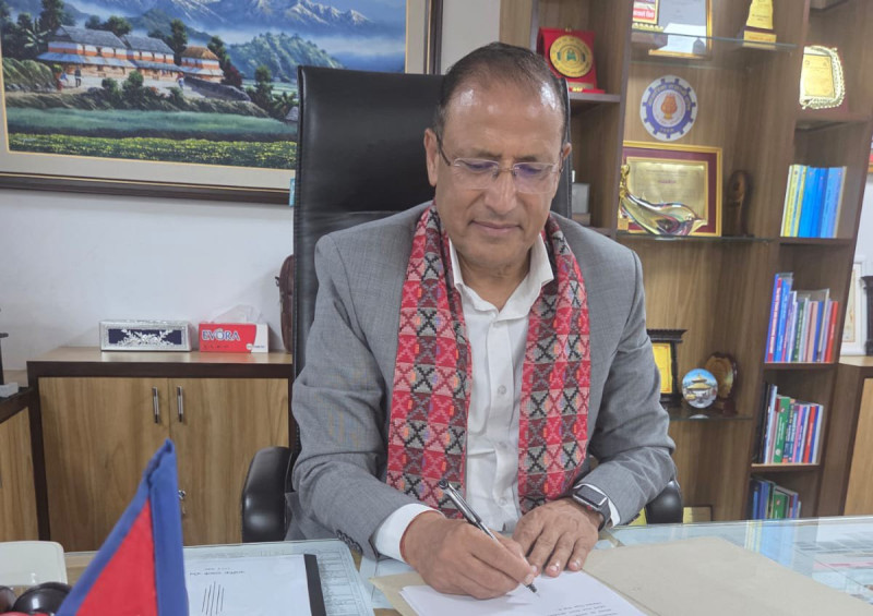 कोषको कार्यकारी निर्देशक कार्कीको पदबहाली