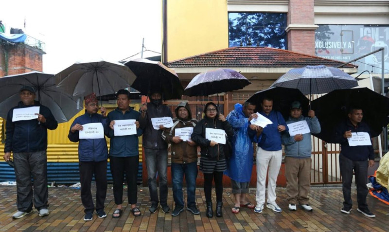 सञ्चार गृहमाथि प्रहरी हस्तक्षेप र पत्रकार पक्राउको चौतर्फी आलोचना
