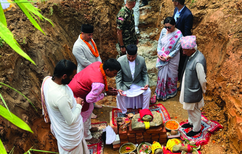 राष्ट्रपतिबाट भानु साहित्य उद्यान शिलान्यास