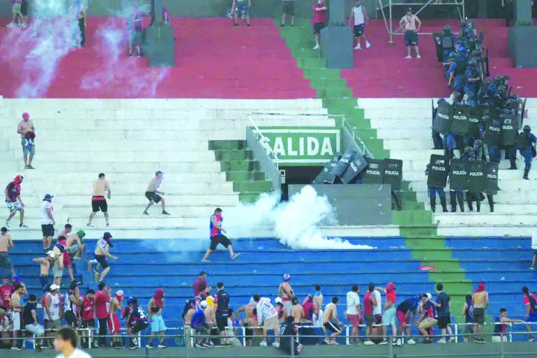 रंगशालामा हिंसा, दर्जनौं घाइते