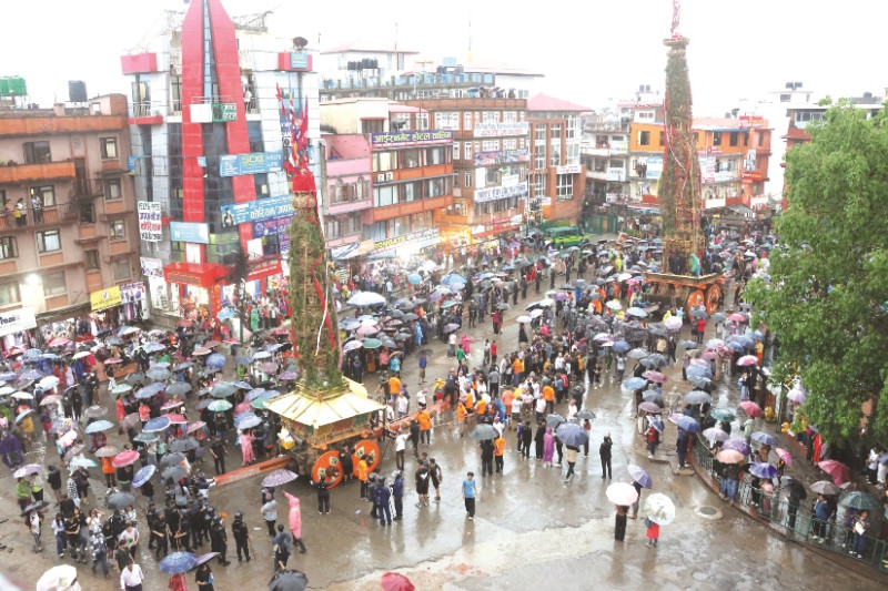 रातो मच्छिन्द्रनाथको रथ लगनखेलमा