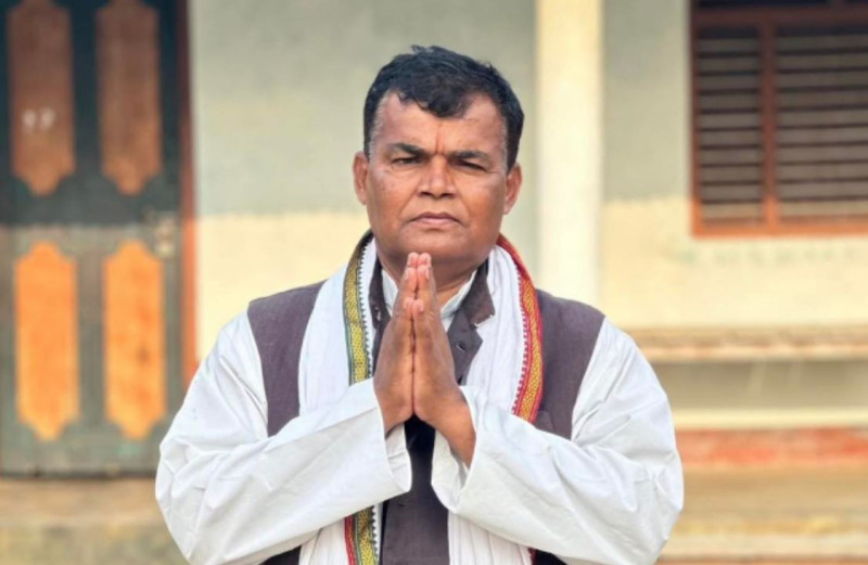 नगदसहित पक्राउ परेका जसपा उम्मेदवार यादव लिखित स्पष्टीकरण बुझाउने शर्तमा रिहा