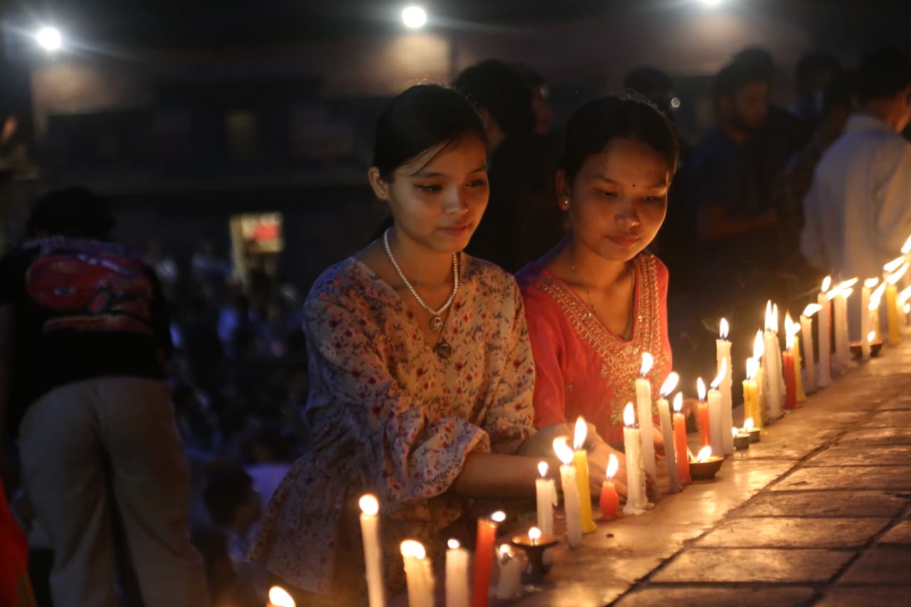 Candle-light-at-patan_NPL-(17)-1757858703.jpeg