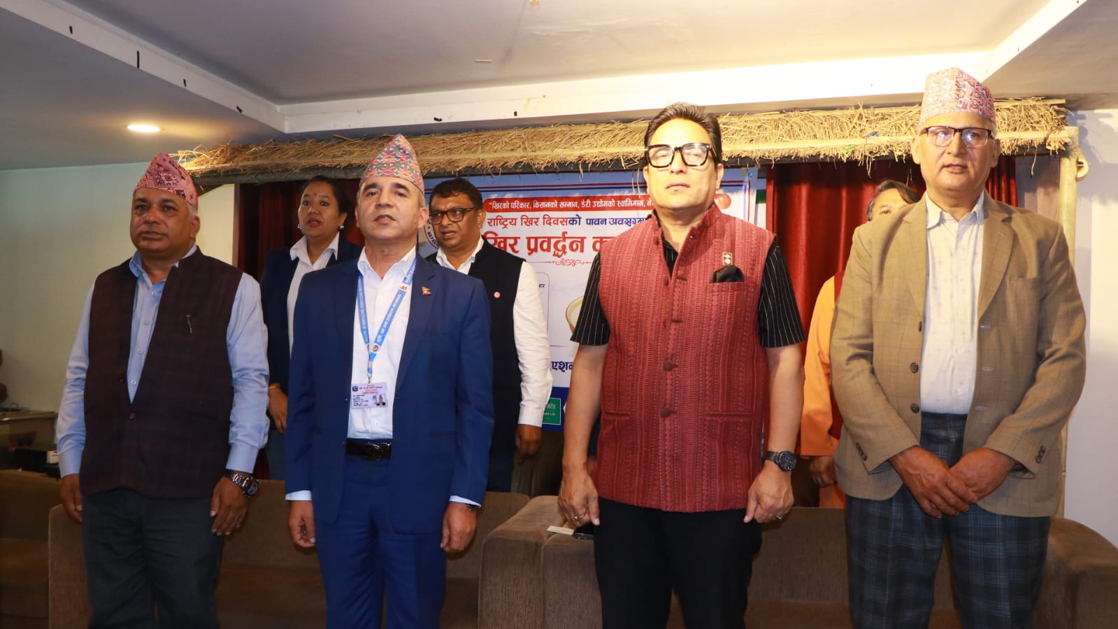 ‘साउन १५ मा बिक्छ एक अर्बभन्दा बढीको दूध’