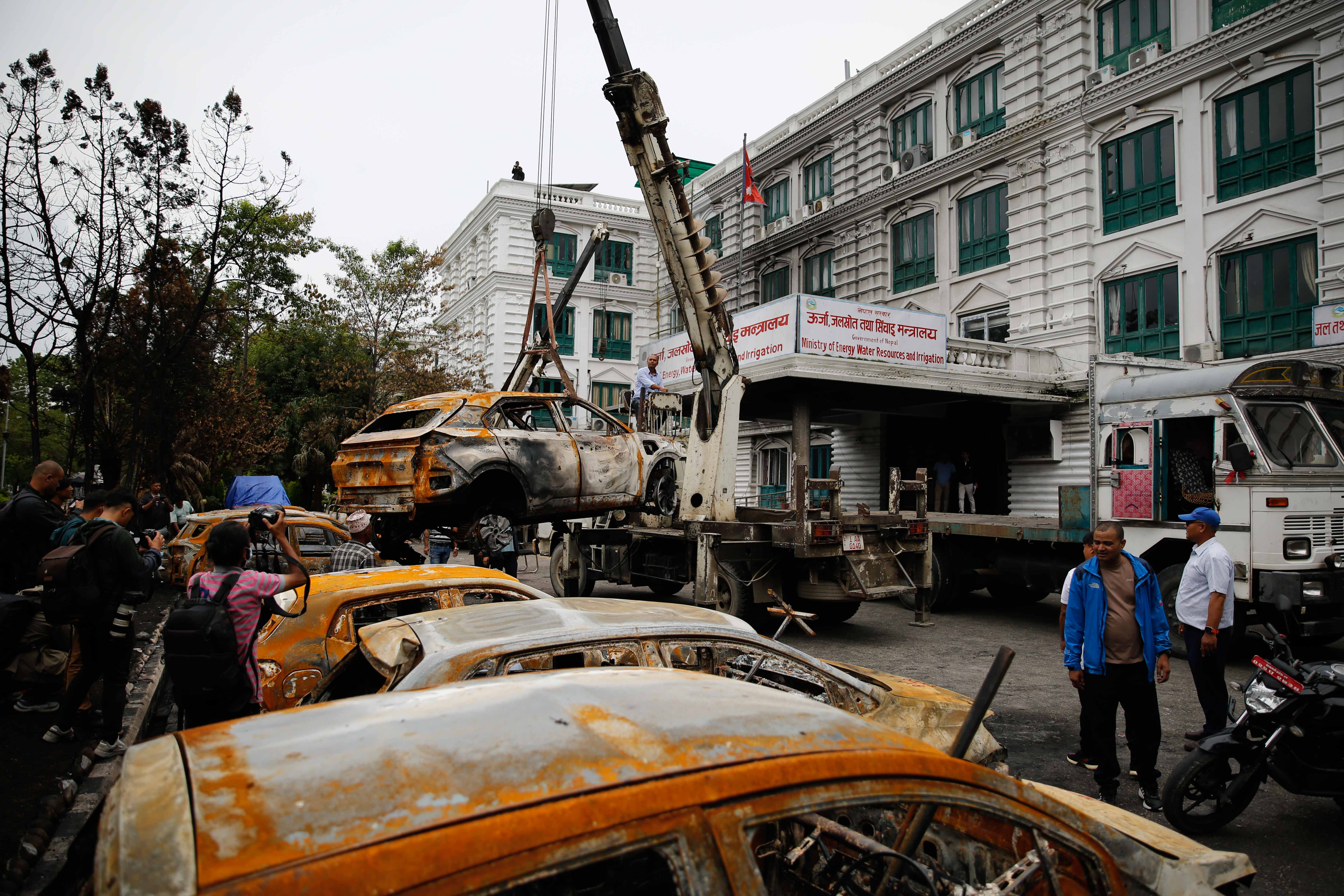 Damaged-vehicle-removing_-679-1758269078.jpg
