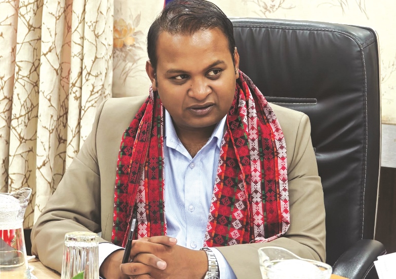 श्रममन्त्री साह पदमुक्त